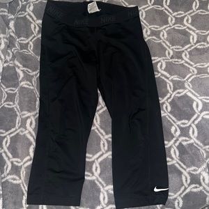 Nike | Dri-Fit Capri Workout Leggings